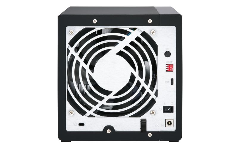 QNAP TR-004 (4 HDD)