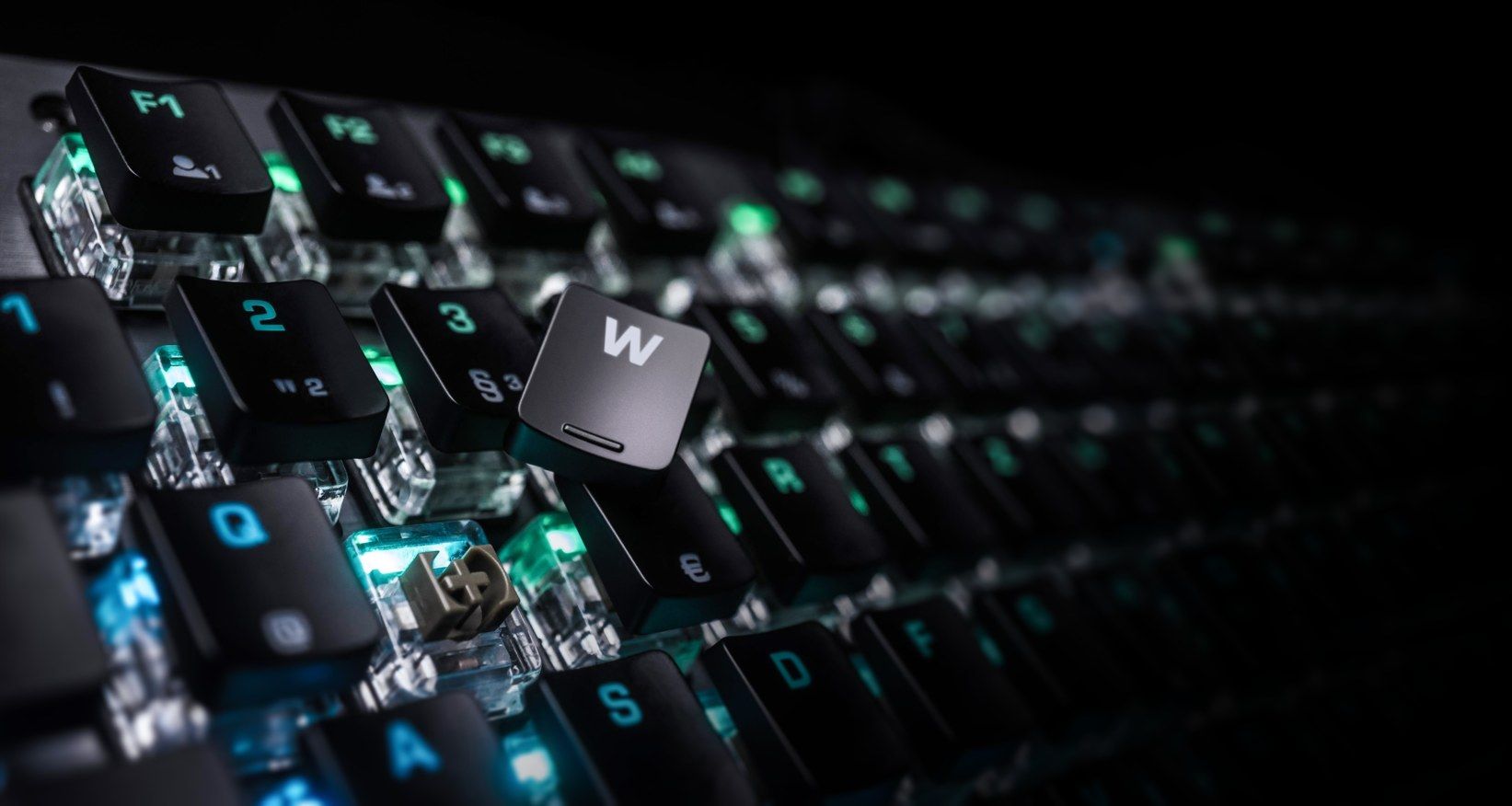 Roccat Vulcan 120 AIMO keyboard Black UK