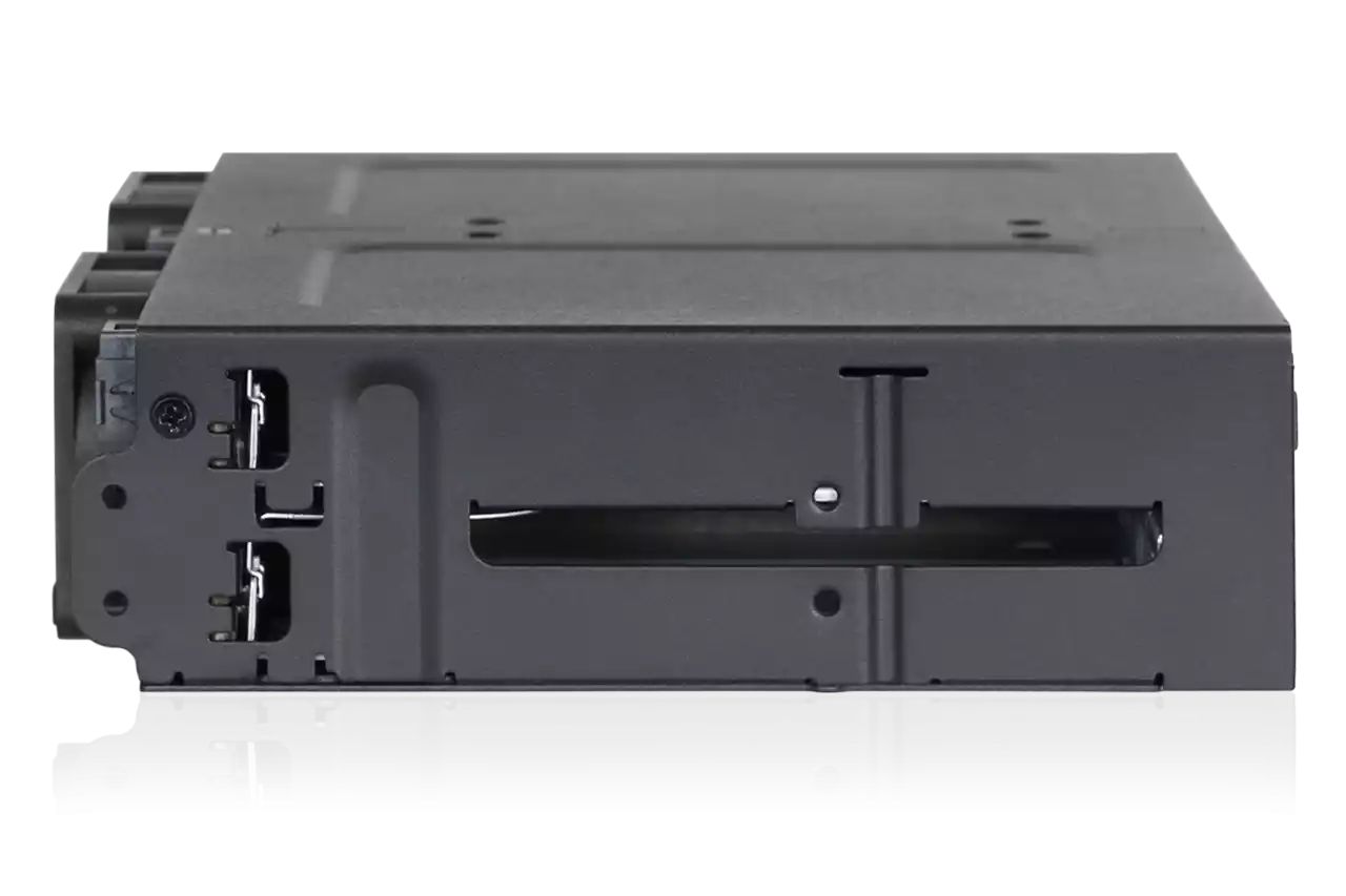 IcyDock ToughArmor MB699VP-B V3 4 Bay 2.5" U.2/U.3 NVMe SSD PCIe 4.0 Mobile Rack Enclosure for External 5.25" Drive Bay (4 x OCuLink SFF-8612 4i)