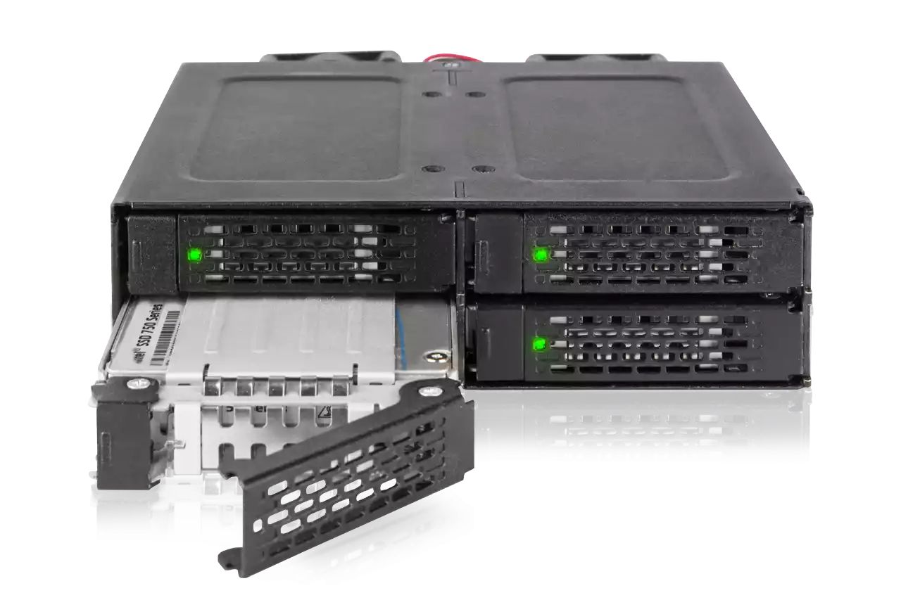 IcyDock ToughArmor MB699VP-B V3 4 Bay 2.5" U.2/U.3 NVMe SSD PCIe 4.0 Mobile Rack Enclosure for External 5.25" Drive Bay (4 x OCuLink SFF-8612 4i)