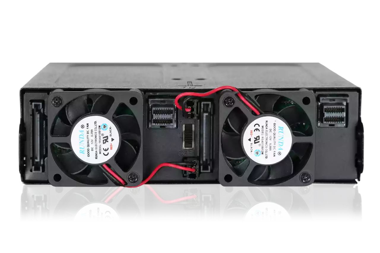 IcyDock ToughArmor MB998IP-B Rugged 8 x 2.5" SAS/SATA HDD/SSD Moblie Rack Enclosure for 5.25" Bay (2 x Mini-SAS HD)