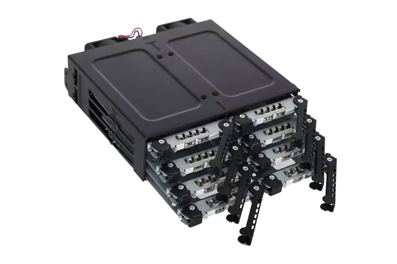 IcyDock ToughArmor MB998IP-B Rugged 8 x 2.5" SAS/SATA HDD/SSD Moblie Rack Enclosure for 5.25" Bay (2 x Mini-SAS HD)