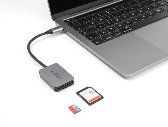 DeLock USB Type-C Card Reader in aluminium enclosure for SD or Micro SD memory cards
