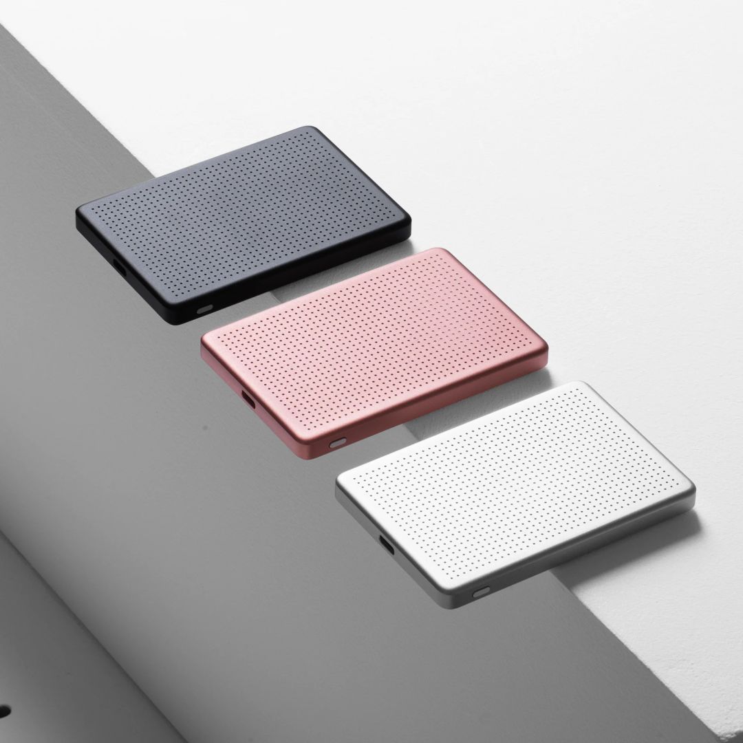 Native Union Active Magnetic 5000mAh Power Bank Apricot